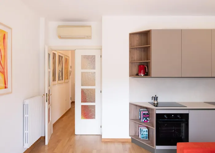 Elegant One Bedroom Bocconi Appartement