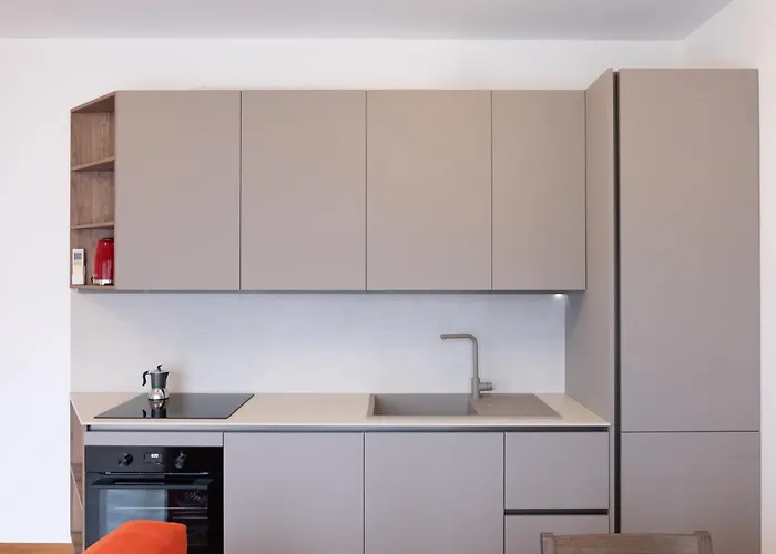 Elegant One Bedroom Bocconi Apartman *